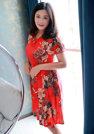Gorgeous profiles only: perfect member Yuanling