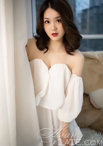 Most gorgeous profiles: Yingying, Asian member photo